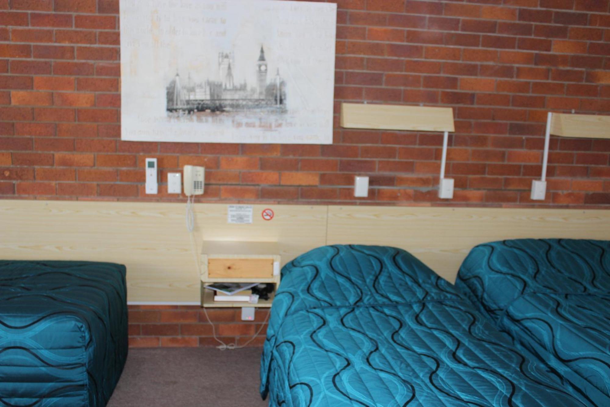 Glen Innes Lodge Motel Zimmer foto