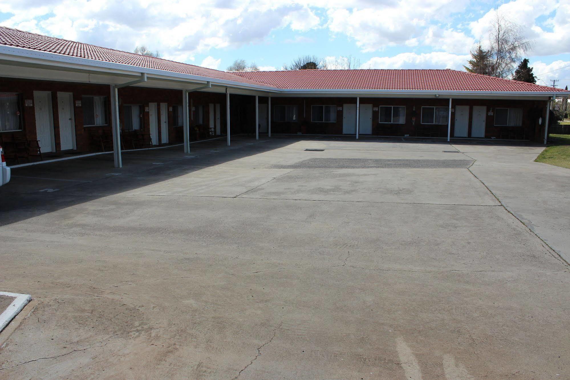 Glen Innes Lodge Motel Exterior foto